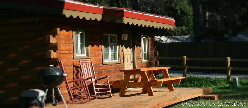 Historic Tamarack Lodge Hungry Horse Eksteriør billede